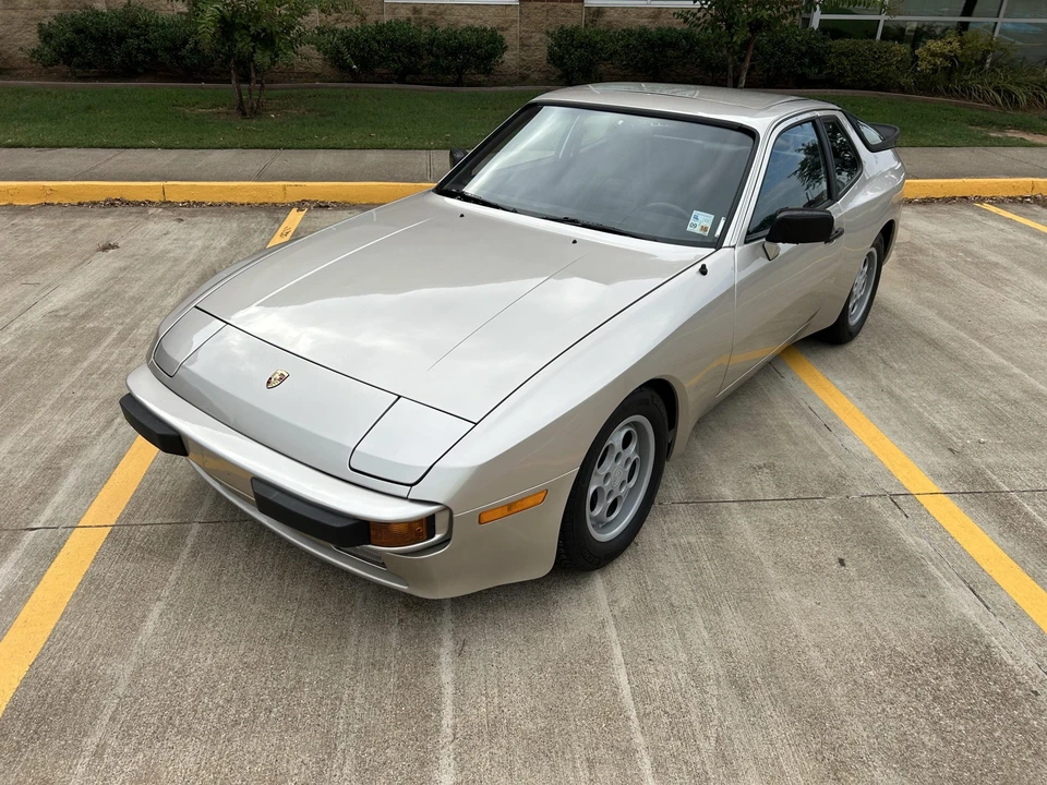 1983 Porsche 944 - Image 3 of 31