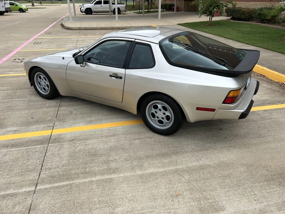 1983 Porsche 944 - Image 18 of 31