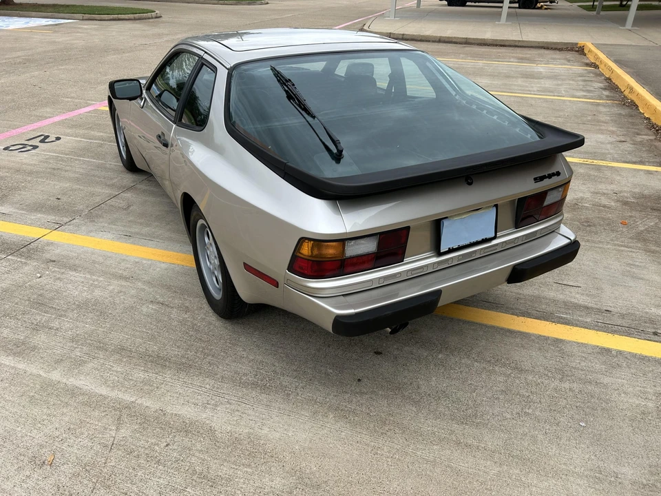 1983 Porsche 944 - Image 17 of 31