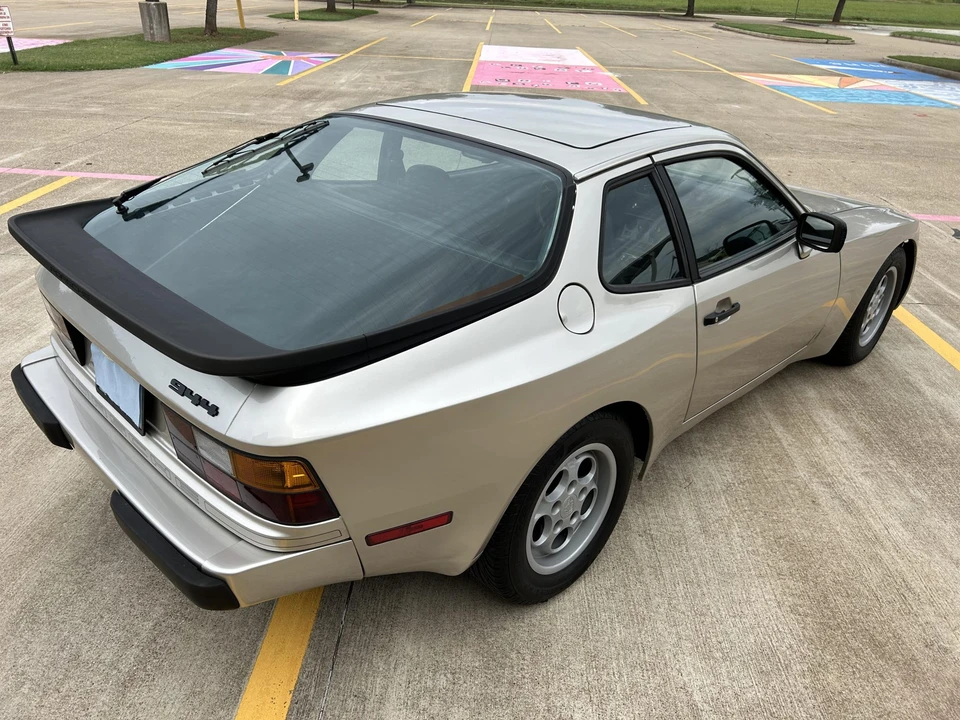 1983 Porsche 944 - Image 12 of 31
