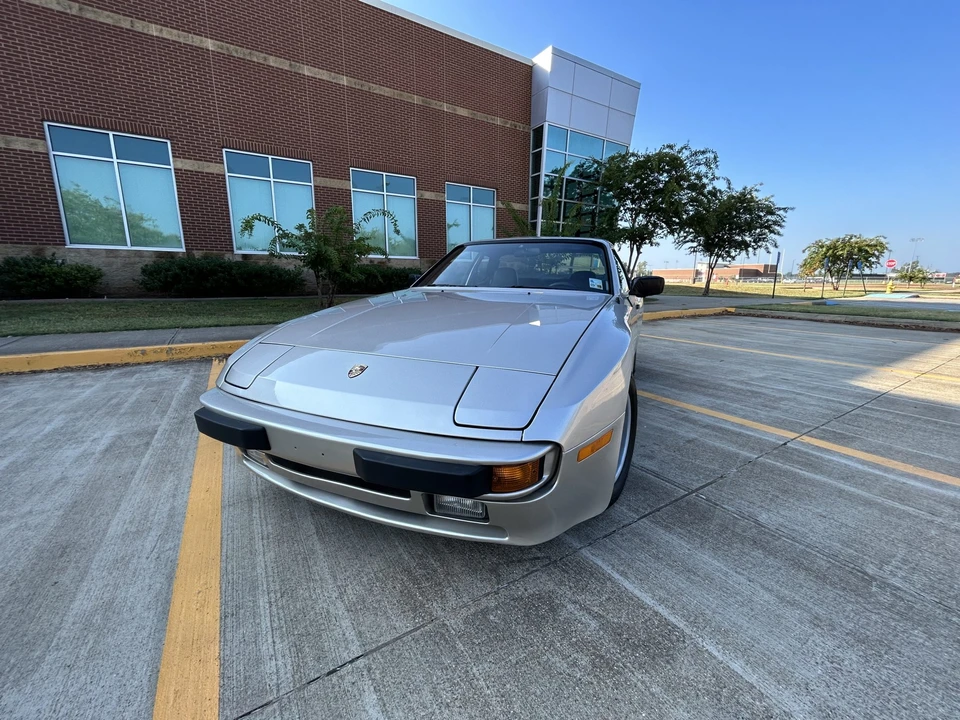 1983 Porsche 944 - Image 23 of 31