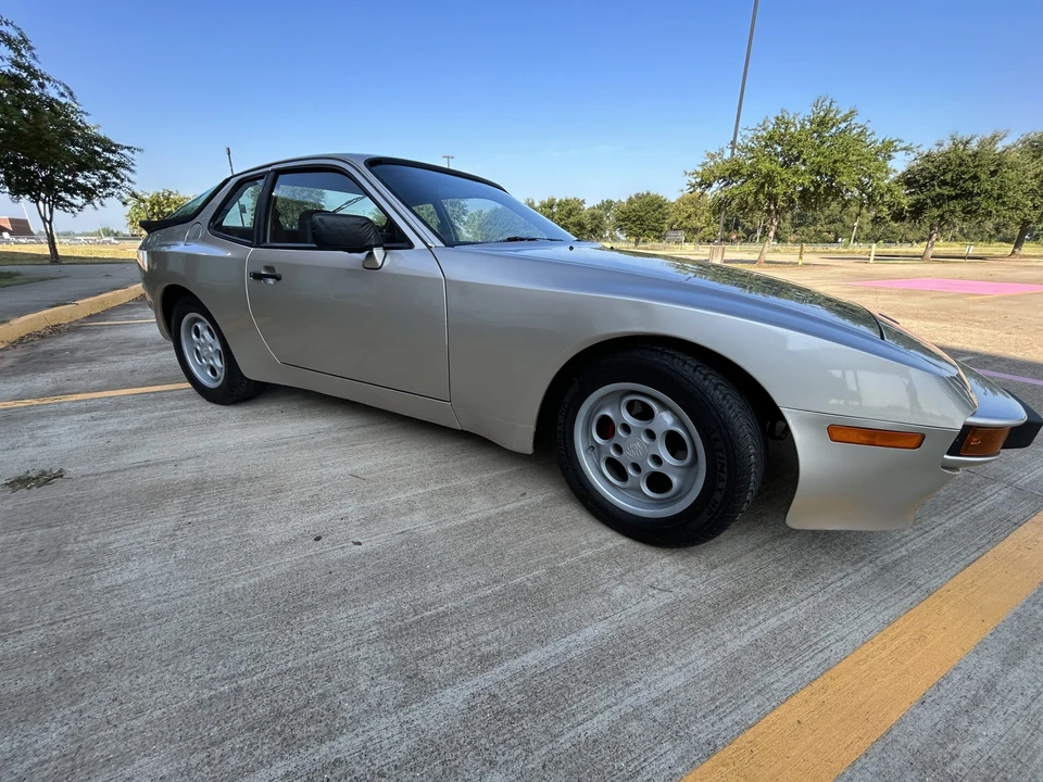 1983 Porsche 944 - Image 28 of 31