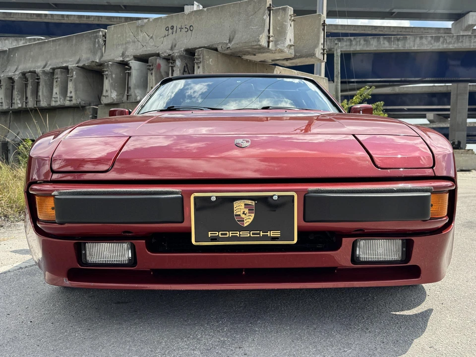 1983 Porsche 944 - Image 15 of 31