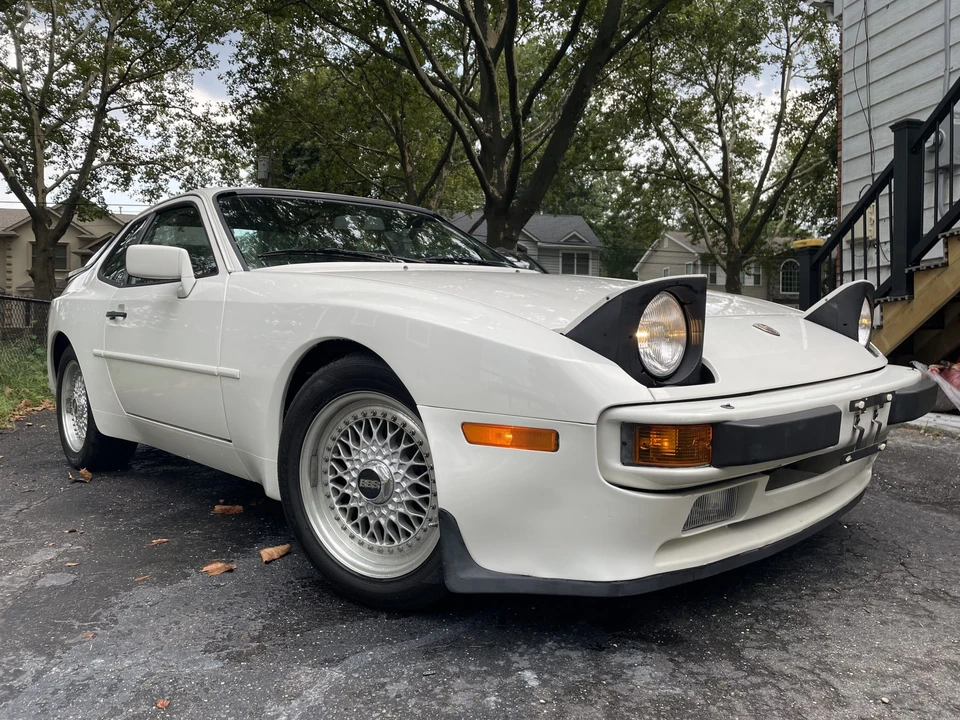 1983 Porsche 944 - Image 10 of 31