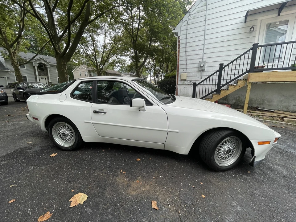 1983 Porsche 944 - Image 7 of 31