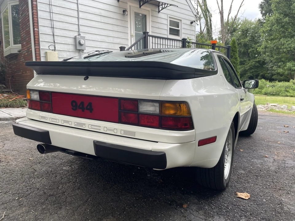 1983 Porsche 944 - Image 6 of 31