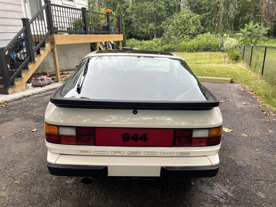 1983 Porsche 944 - Image 5 of 31