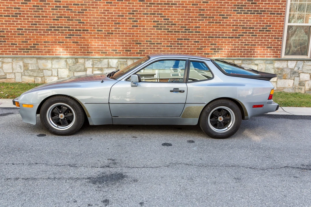1983 Porsche 944 - Image 5 of 31