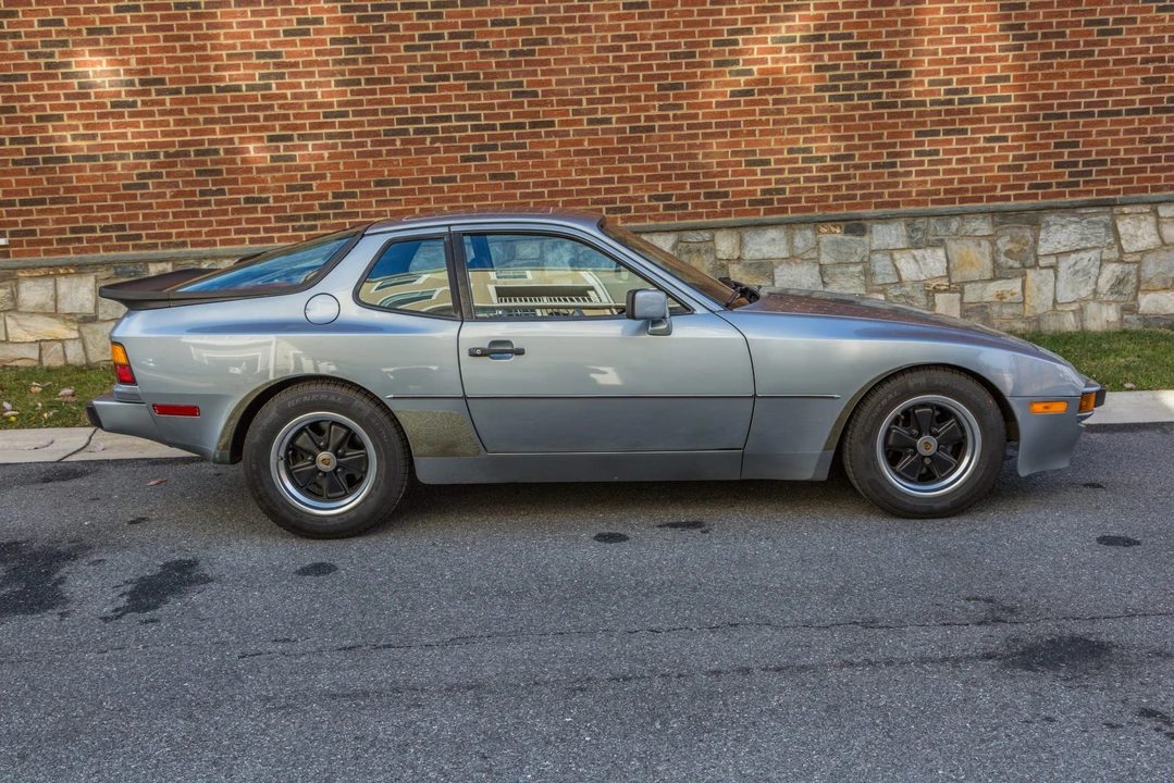 1983 Porsche 944 - Image 11 of 31