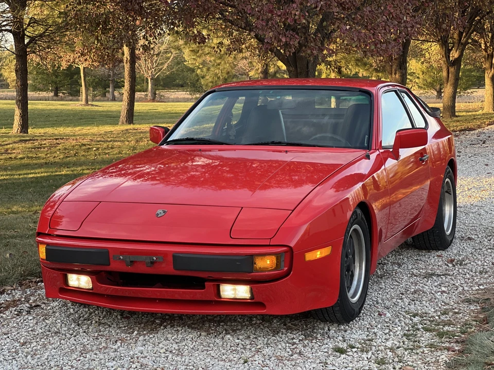 1983 Porsche 944 - Image 6 of 31