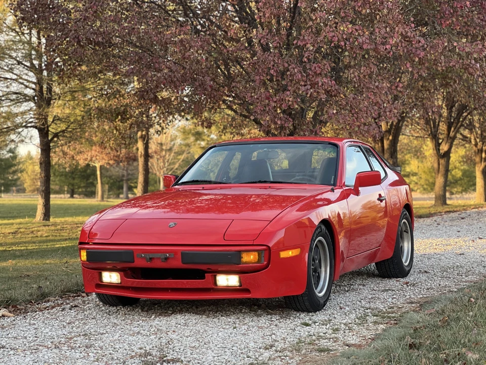 1983 Porsche 944 - Image 5 of 31