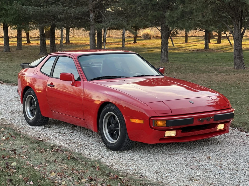 1983 Porsche 944 - Image 11 of 31