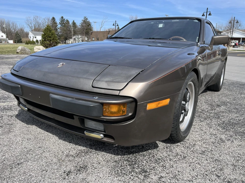 1983 Porsche 944 - Image 6 of 31