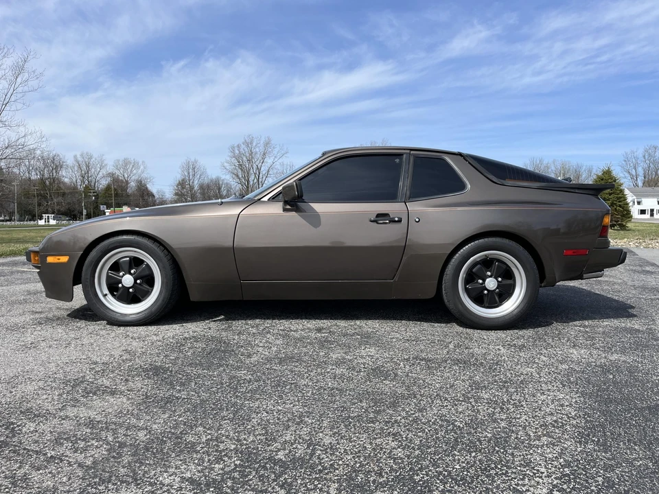 1983 Porsche 944 - Image 11 of 31