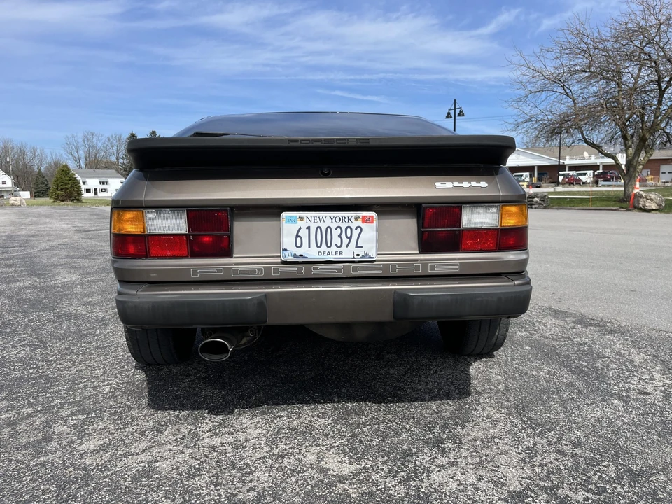 1983 Porsche 944 - Image 17 of 31