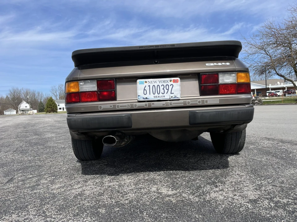 1983 Porsche 944 - Image 18 of 31