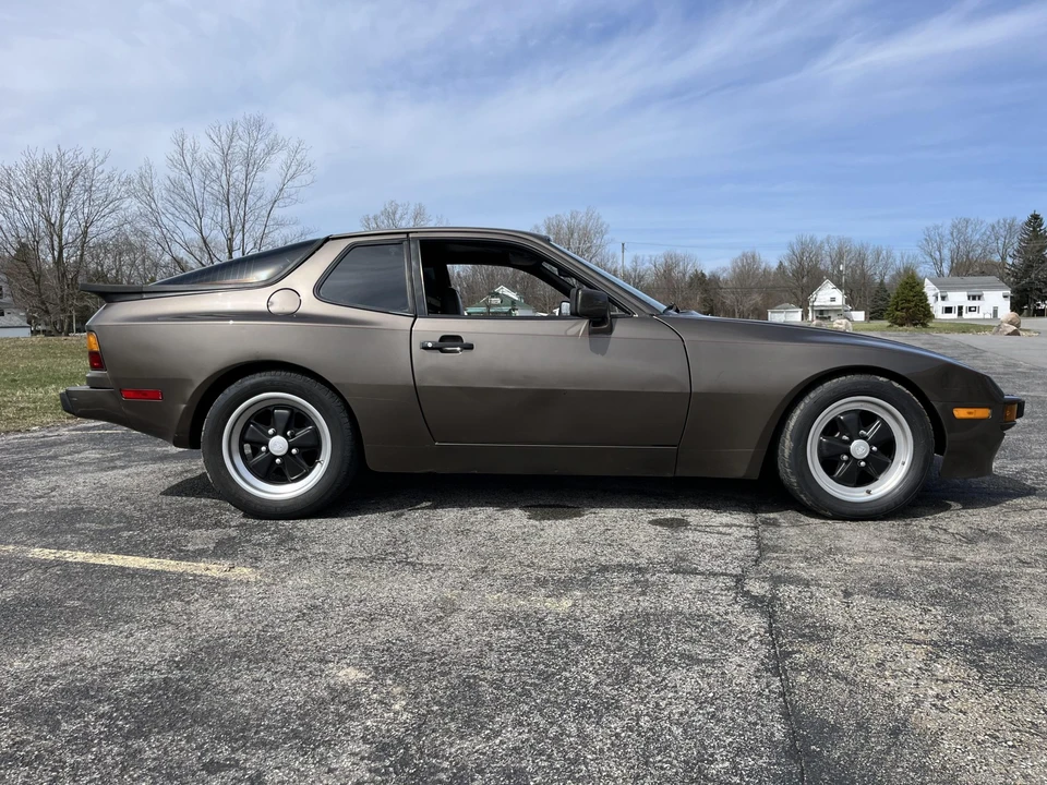1983 Porsche 944 - Image 21 of 31