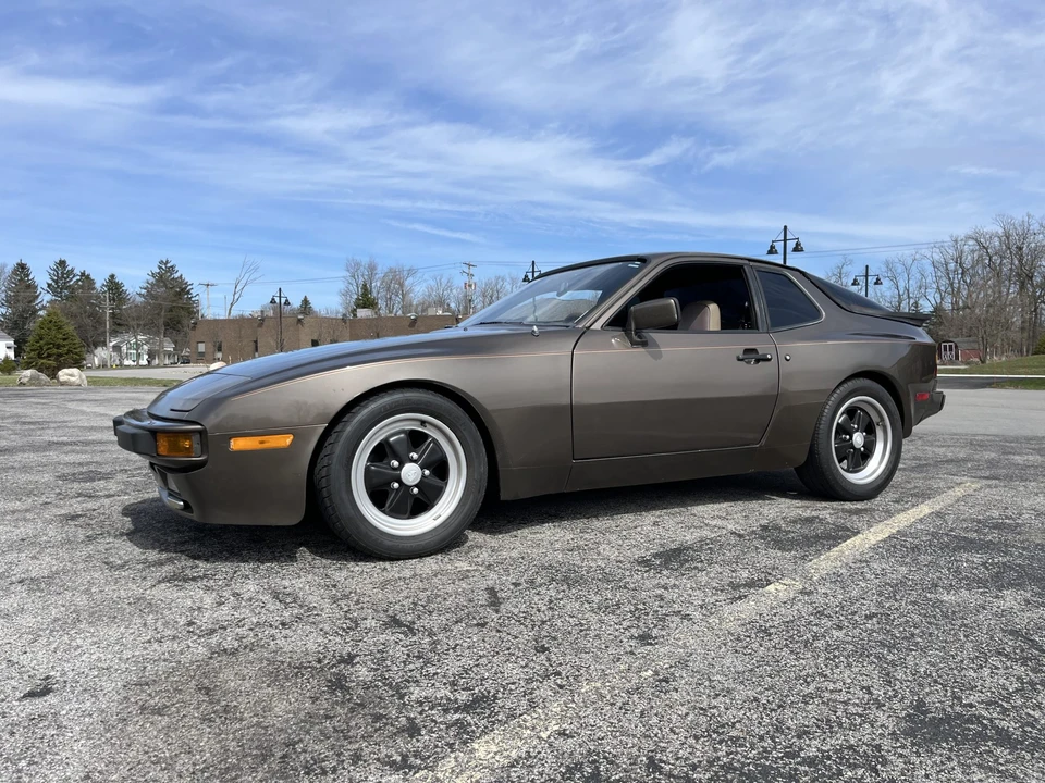 1983 Porsche 944 - Image 8 of 31