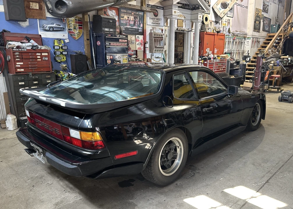 1983 Porsche 944 - Image 9 of 31
