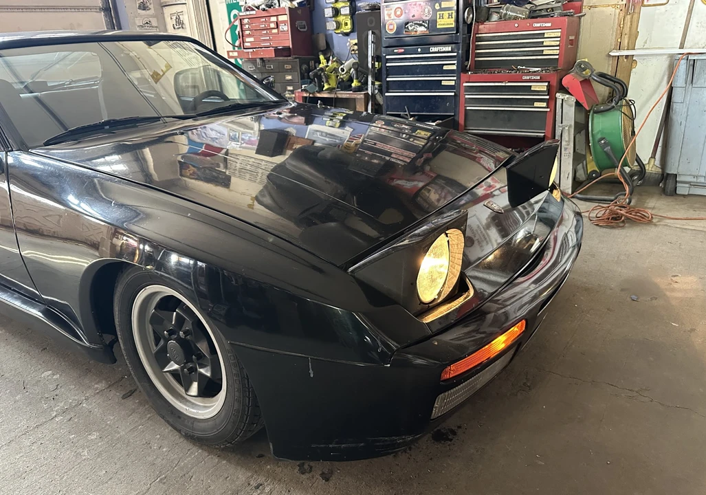 1983 Porsche 944 - Image 19 of 31