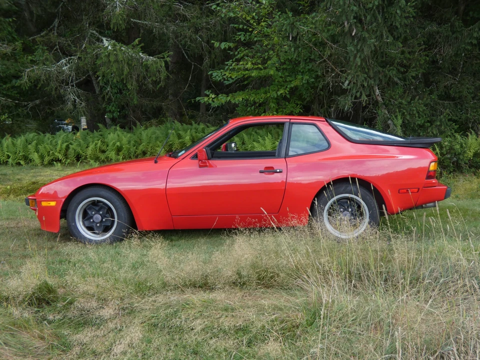 1983 Porsche 944 - Image 10 of 31