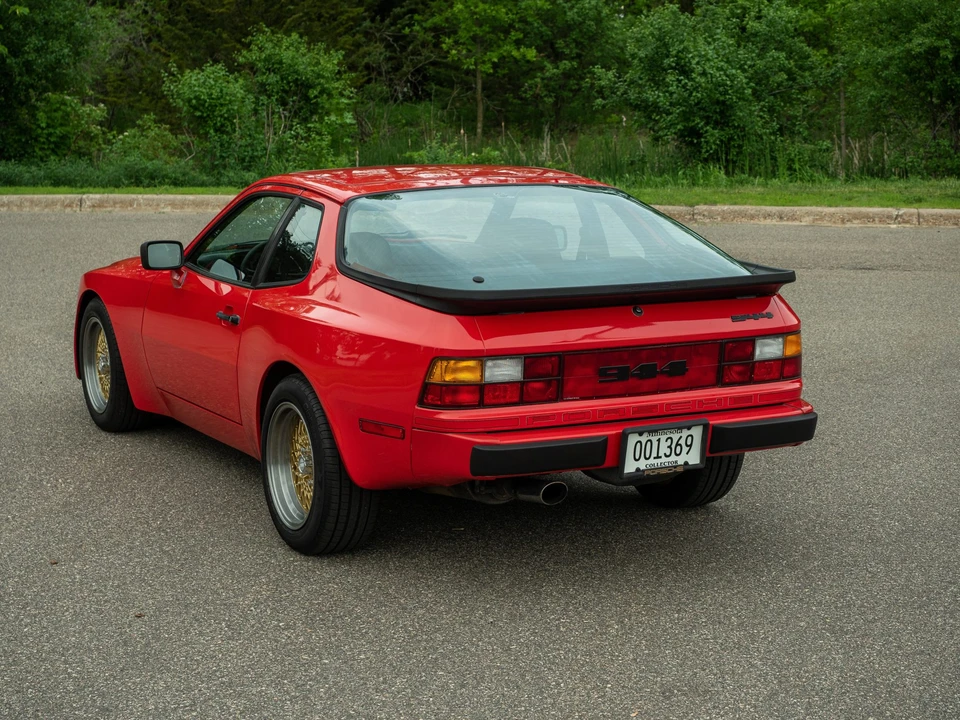 1983 Porsche 944 - Image 11 of 31