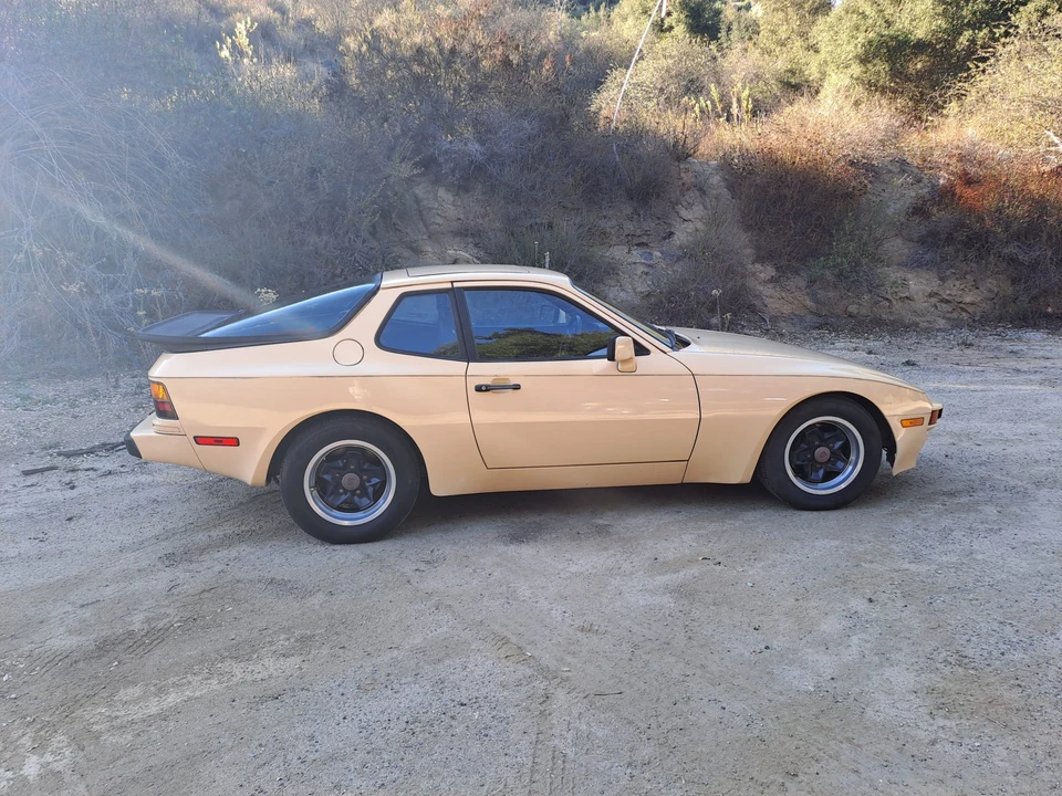1983 Porsche 944 - Image 20 of 31