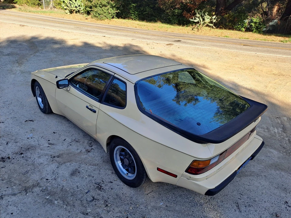 1983 Porsche 944 - Image 11 of 31