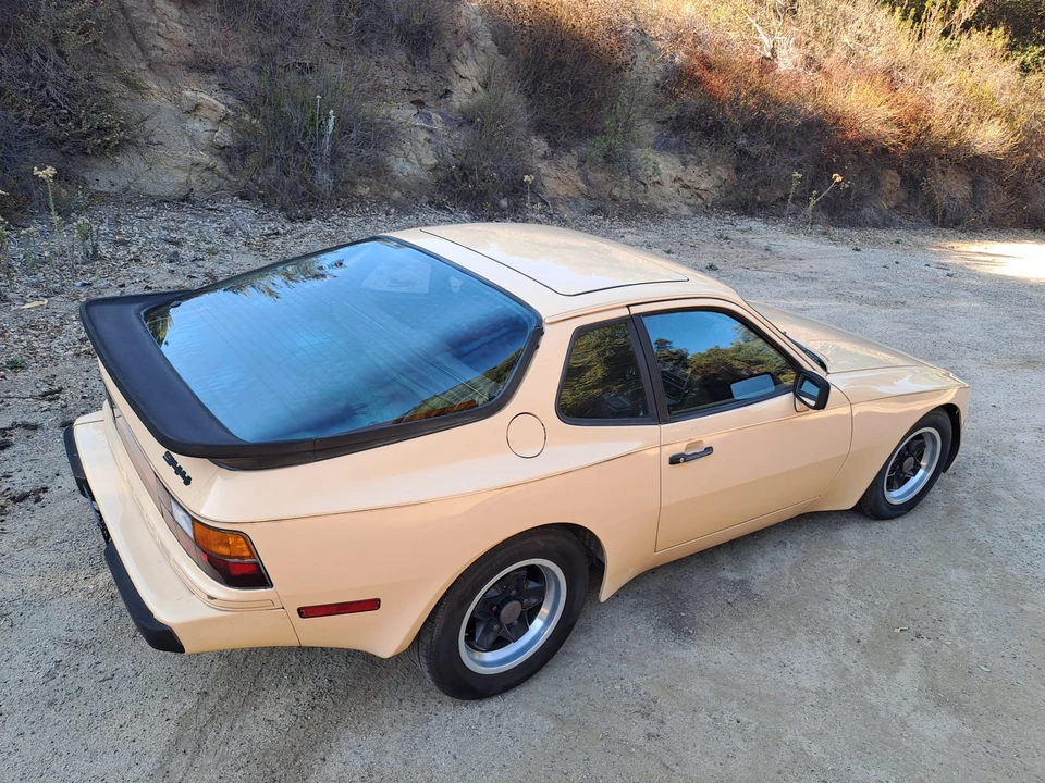1983 Porsche 944 - Image 16 of 31