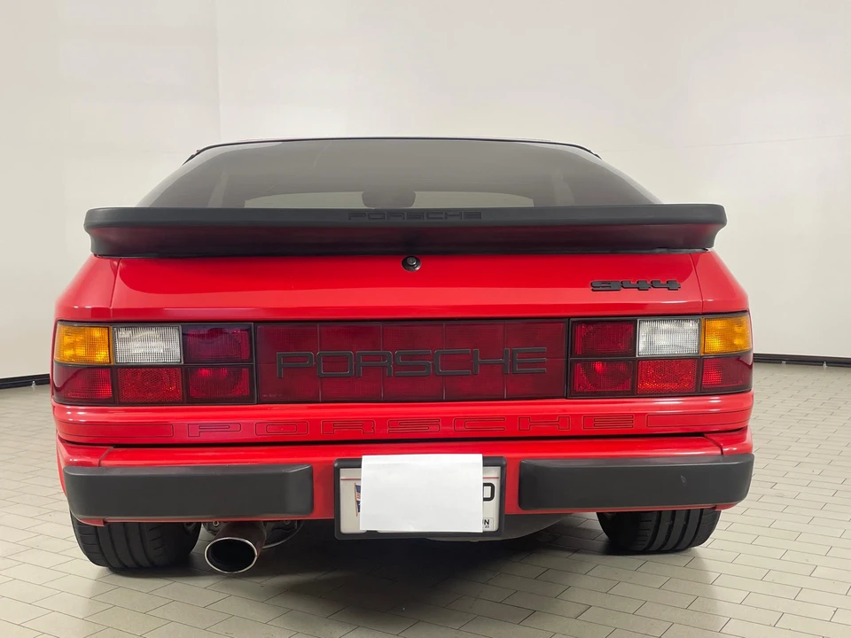1983 Porsche 944 - Image 13 of 31