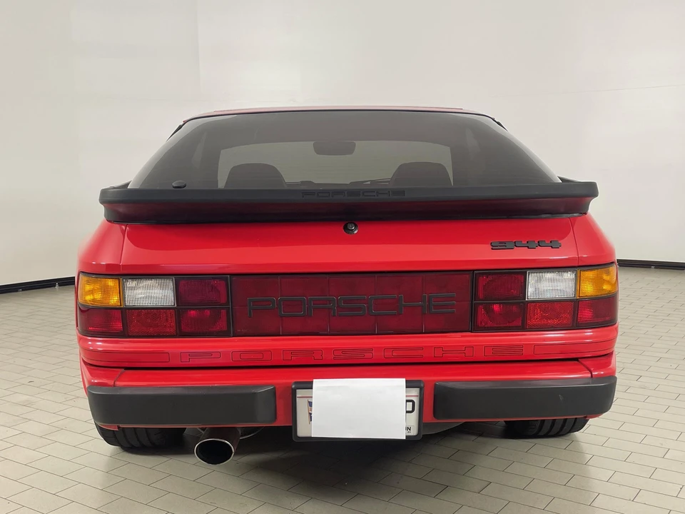 1983 Porsche 944 - Image 12 of 31