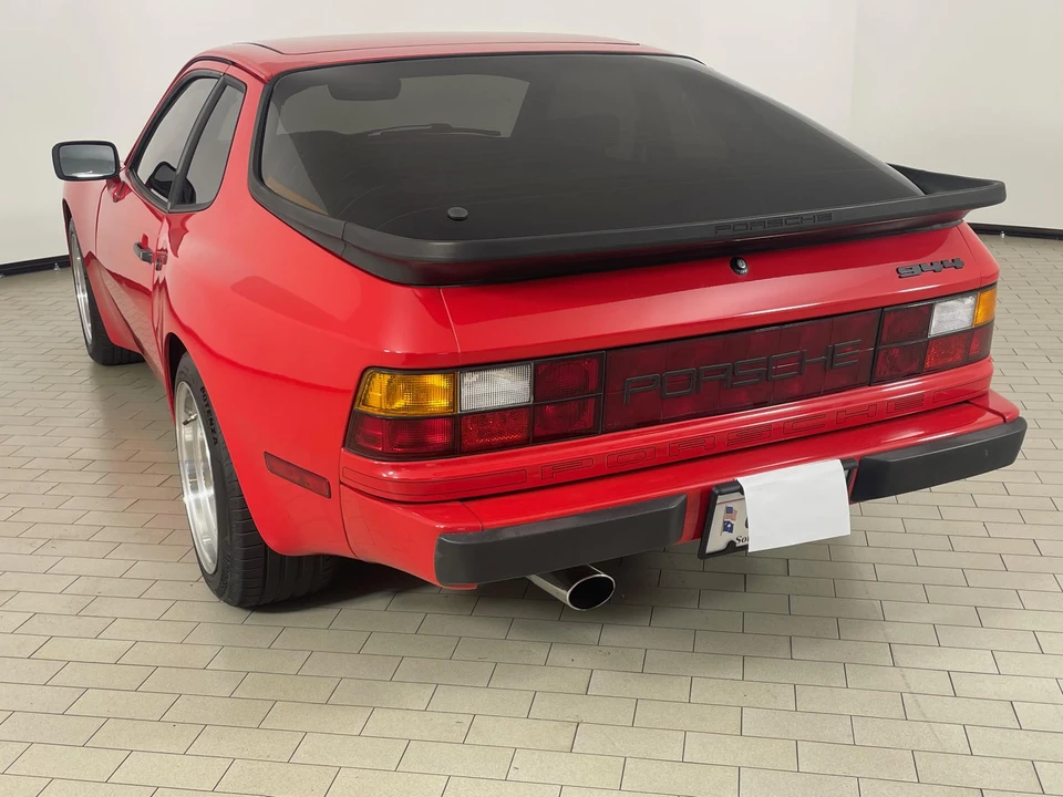 1983 Porsche 944 - Image 15 of 31