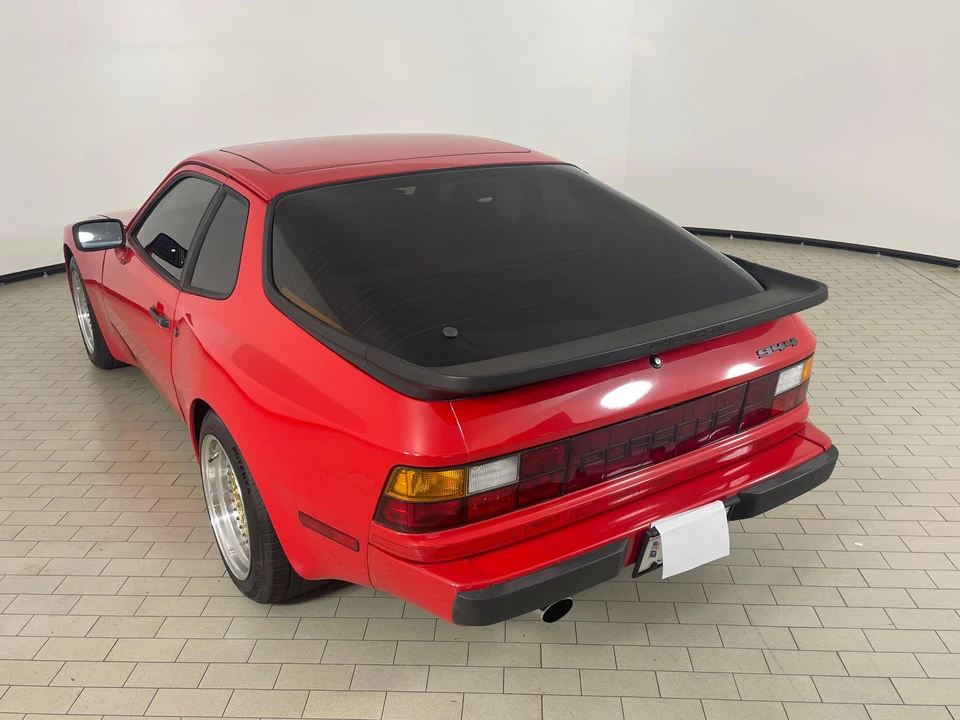 1983 Porsche 944 - Image 17 of 31