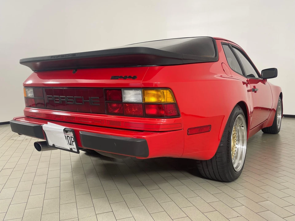 1983 Porsche 944 - Image 10 of 31