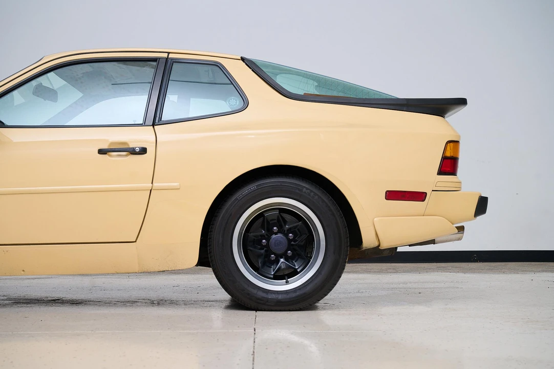 1983 Porsche 944 - Image 19 of 31