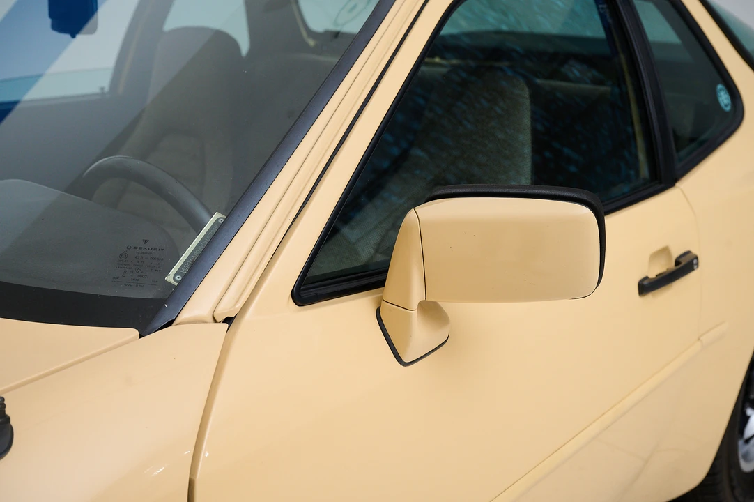 1983 Porsche 944 - Image 24 of 31
