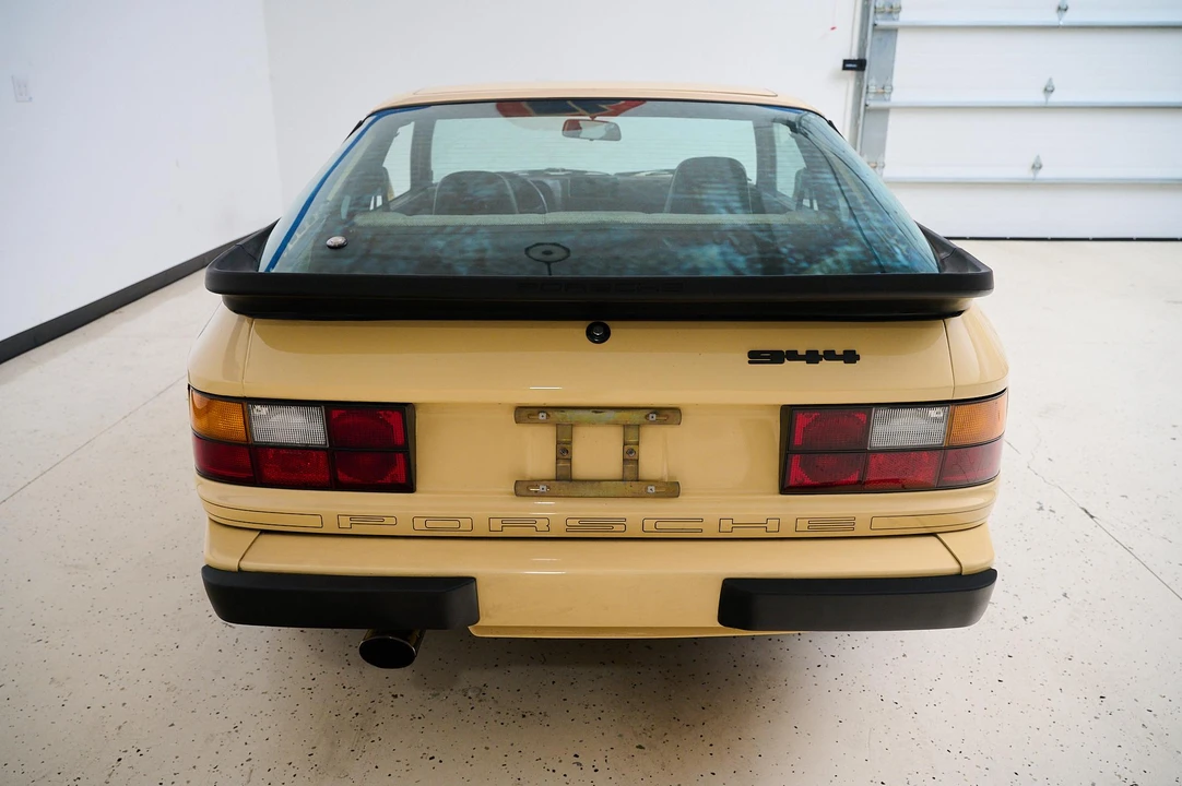 1983 Porsche 944 - Image 11 of 31