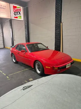 1983 Porsche 944 Base
