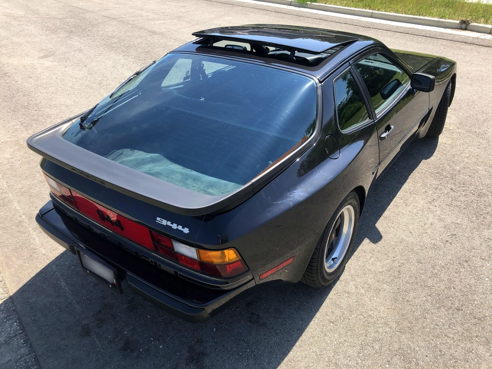 1983 Porsche 944 - Image 10 of 16