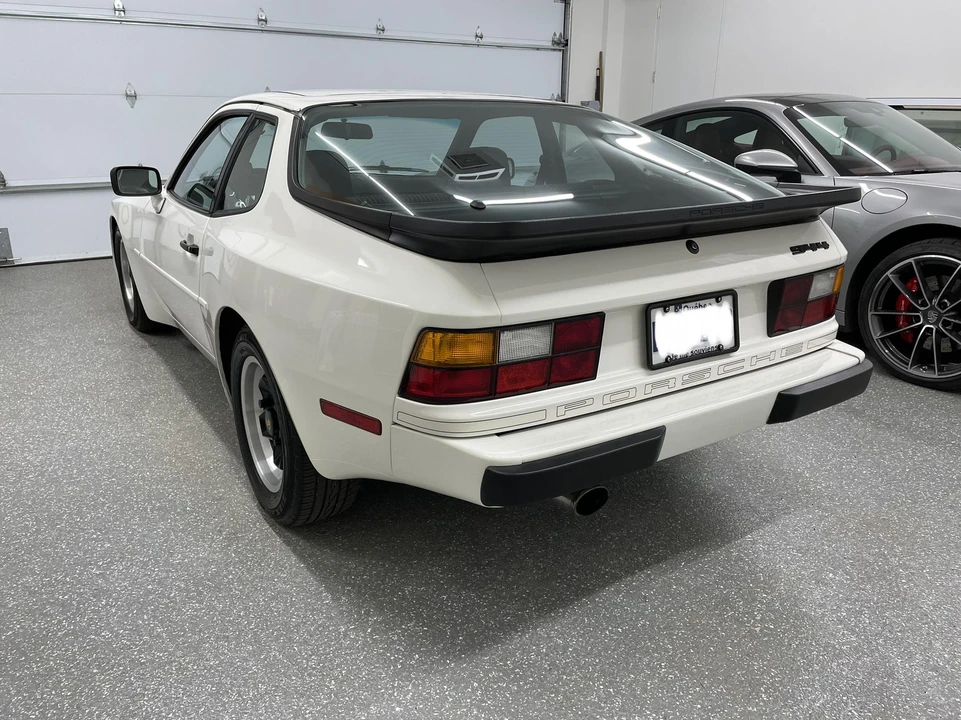 1983 Porsche 944 - Image 9 of 31