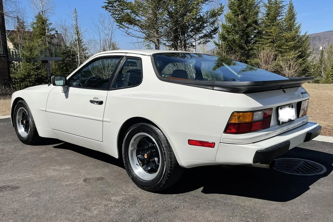 1983 Porsche 944 - Image 5 of 31