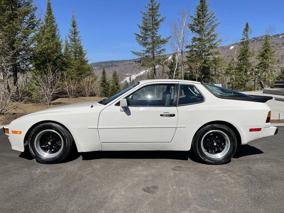 1983 Porsche 944 - Image 8 of 31