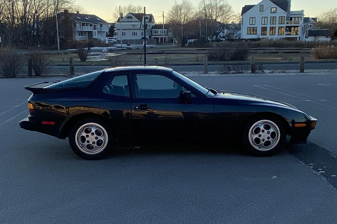 1983 Porsche 944 - Image 4 of 30
