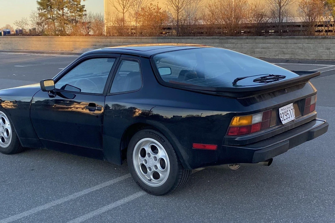 1983 Porsche 944 - Image 10 of 30