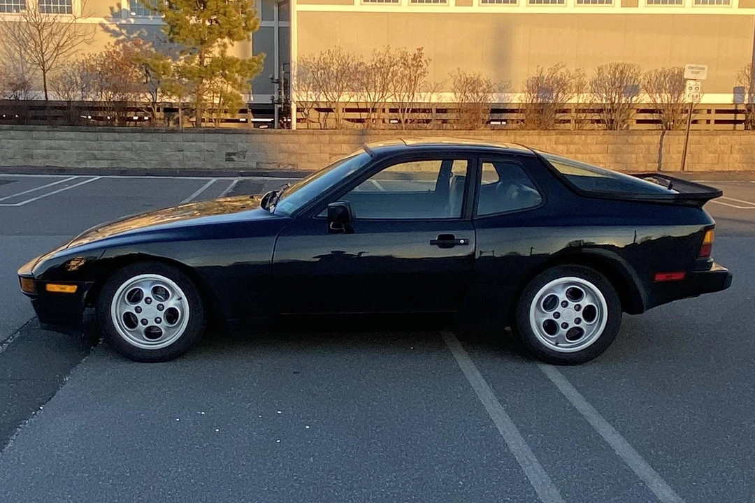 1983 Porsche 944 - Image 3 of 30