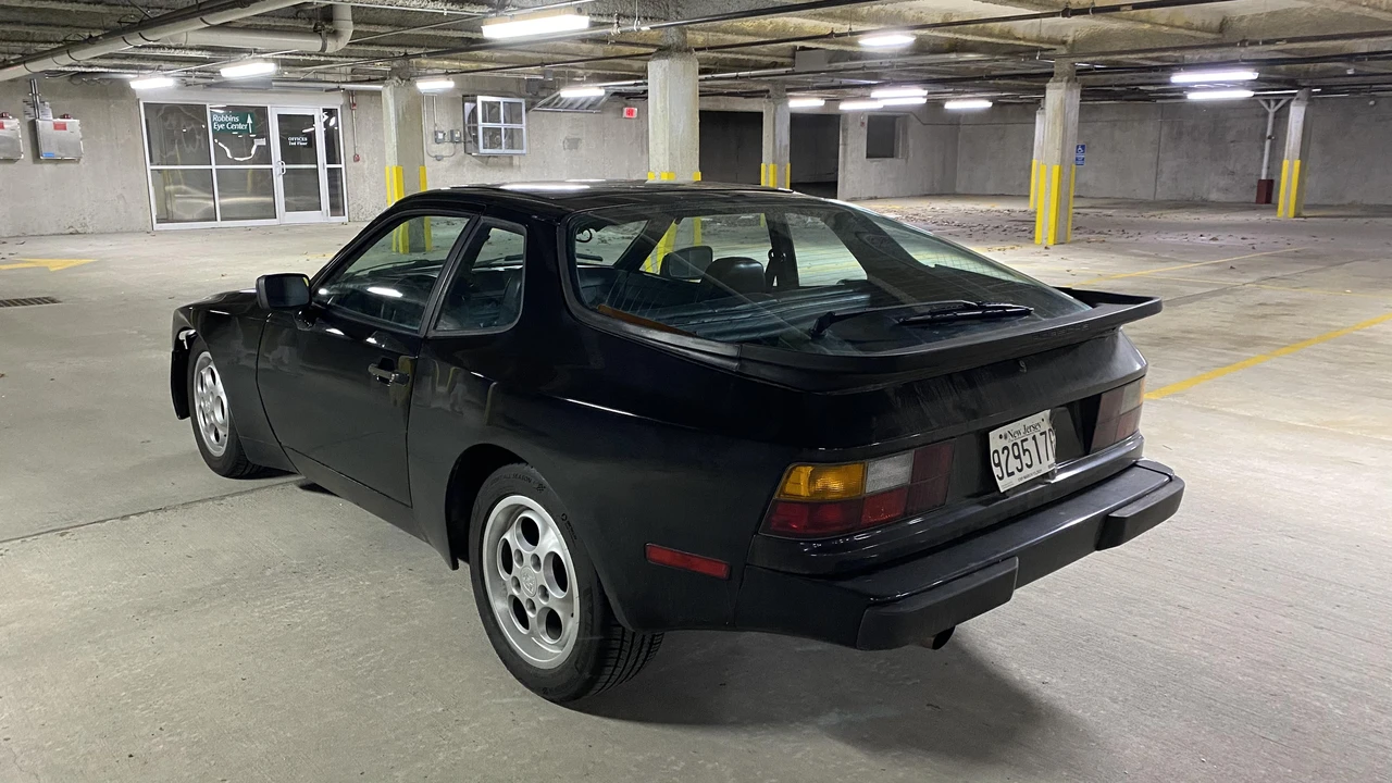 1983 Porsche 944 - Image 11 of 30