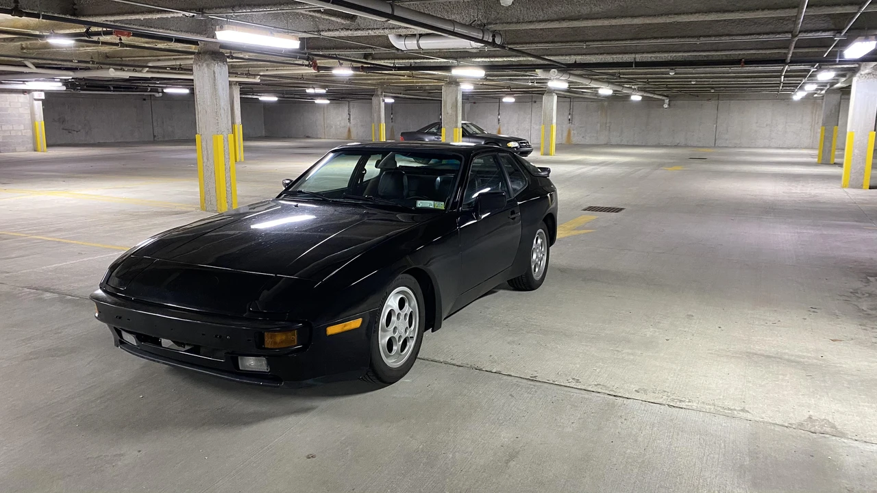 1983 Porsche 944 - Image 8 of 30