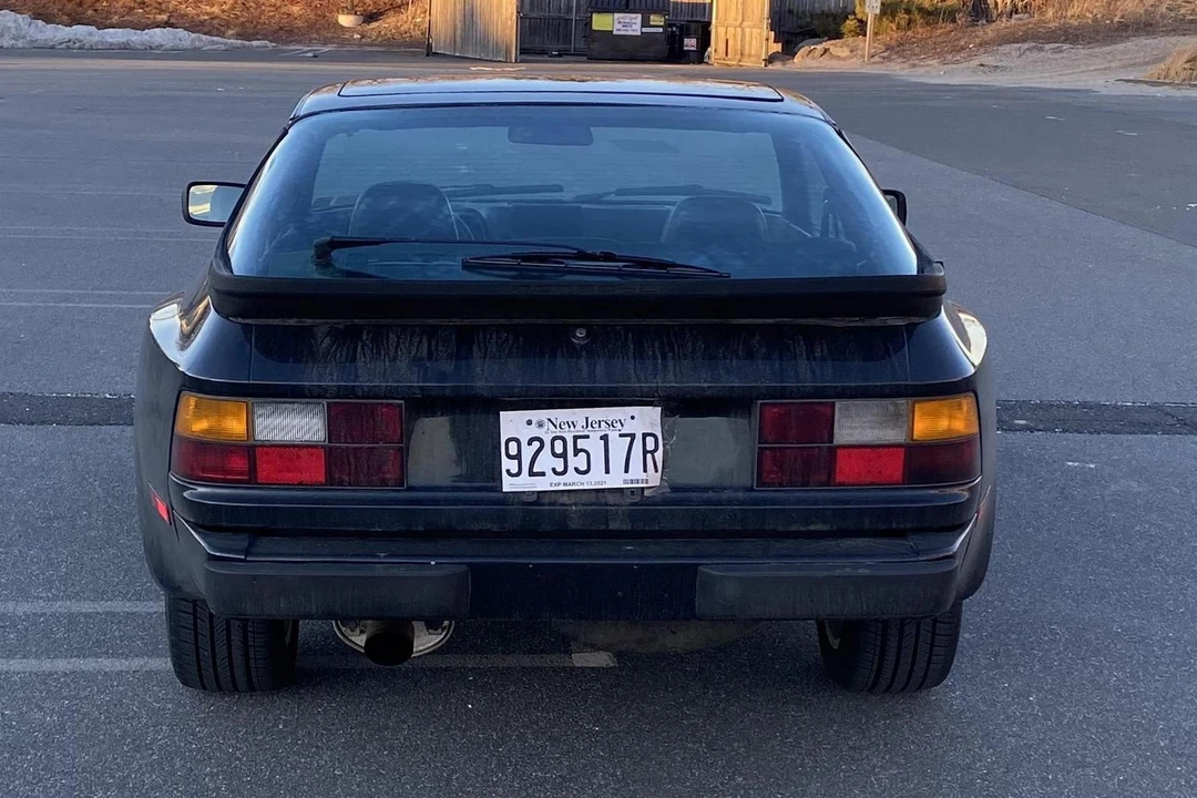 1983 Porsche 944 - Image 5 of 30