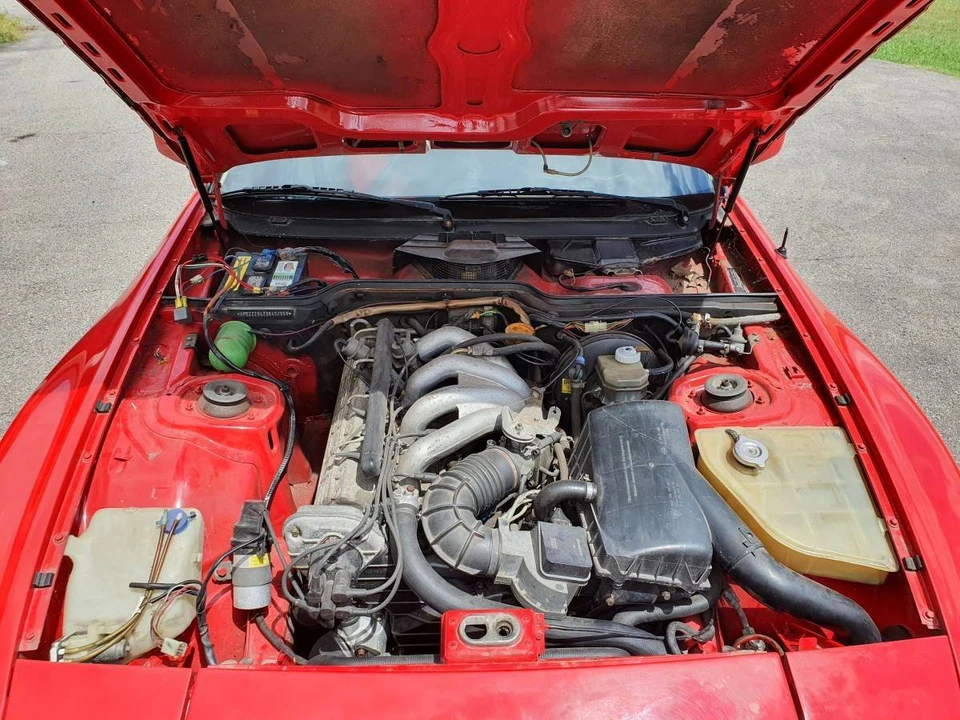 1983 Porsche 944 - Image 6 of 7
