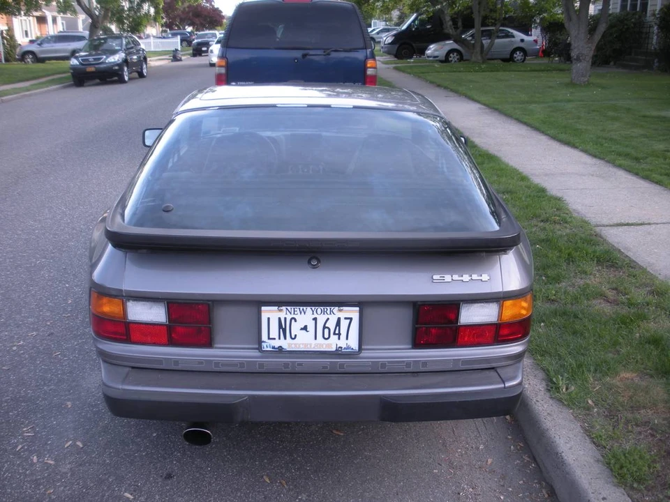 1983 Porsche 944 - Image 3 of 14